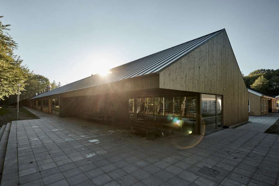 Skolerenovering med stålprofiler på Skørping Skole, Skørping Skole, Himmerlandsvej 59, 9520 Skørping